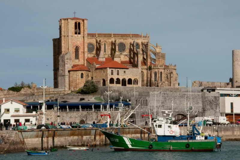 Apartamento Centro Con Garaje Castro Urdiales Exterior photo